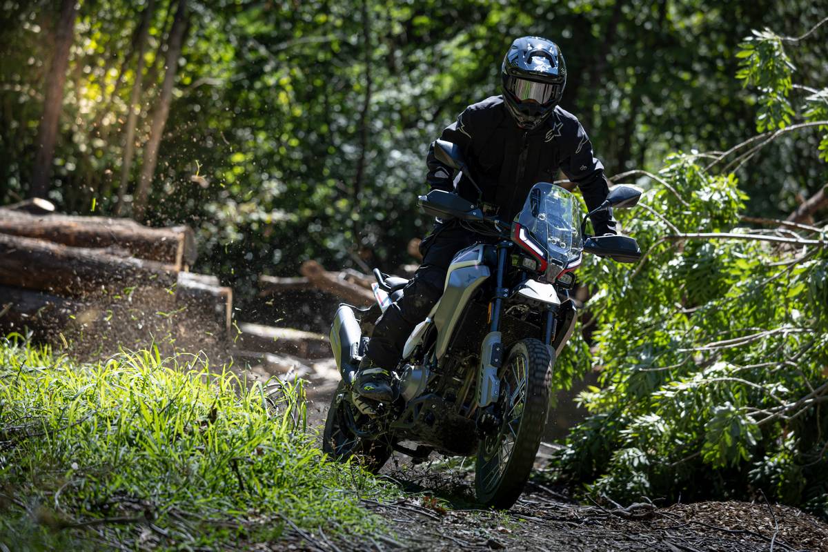 Moto Morini AlltrHike 450 ciclistica