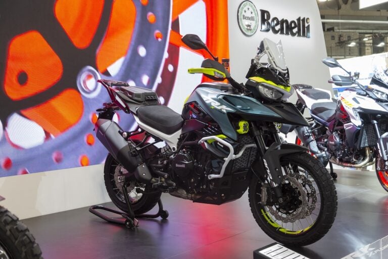 Benelli TRK 902 Xplorer: la nuova adventure italiana da 95 CV ad EICMA 2025