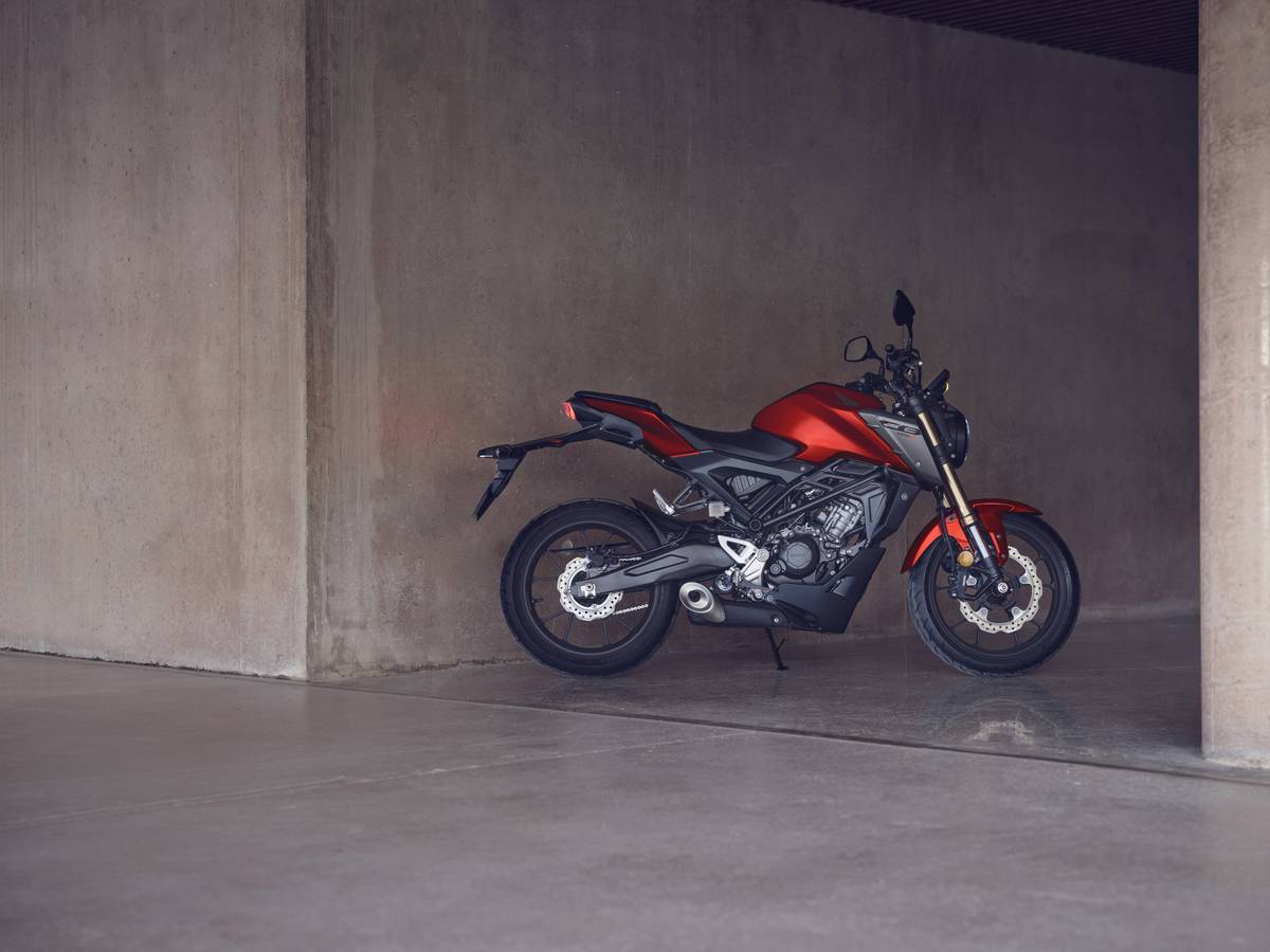 Honda CB125R 2026 motore