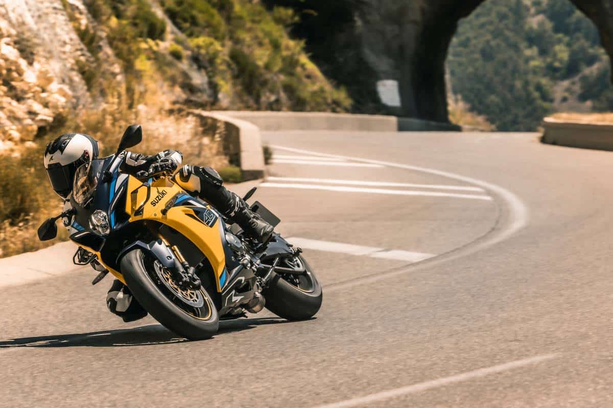 Suzuki GSX-R1000R 2026 motore