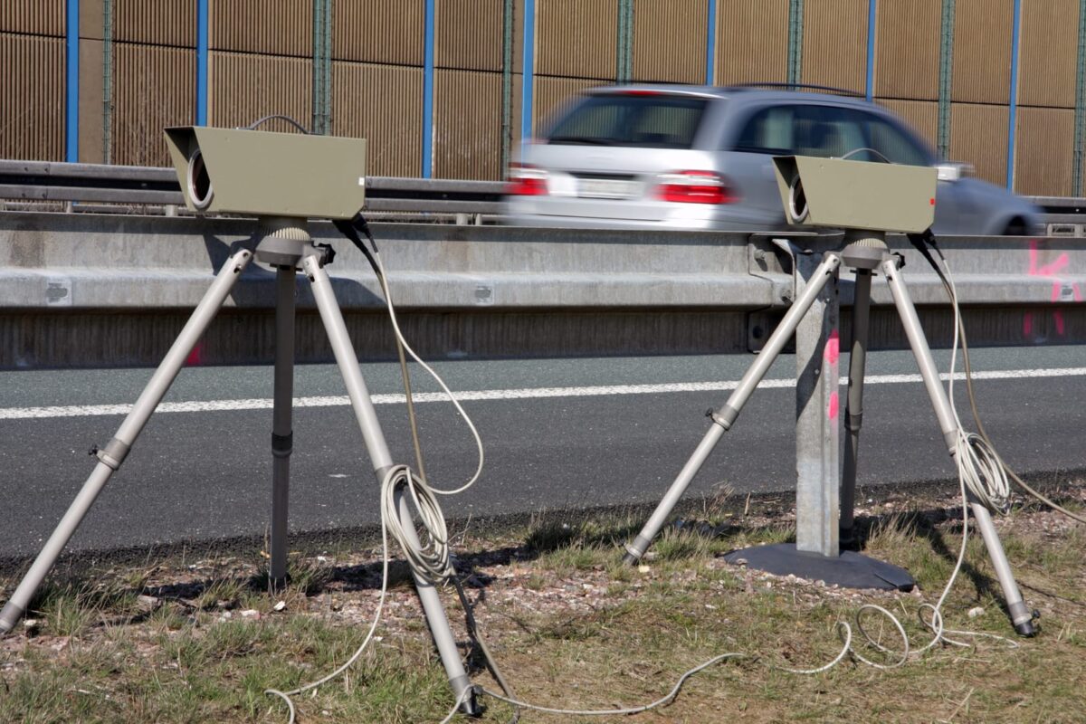 Ricognizione delle telecamere autovelox per il controllo della velocità sulle strade.