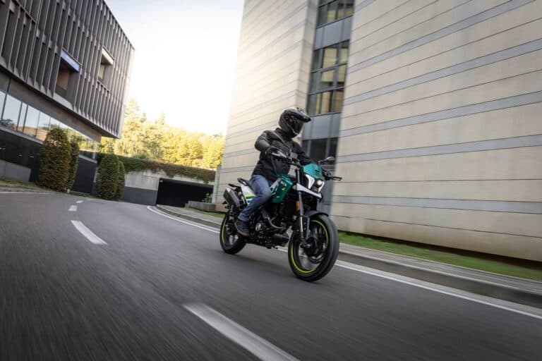La nuova Benelli BKX 125 S
