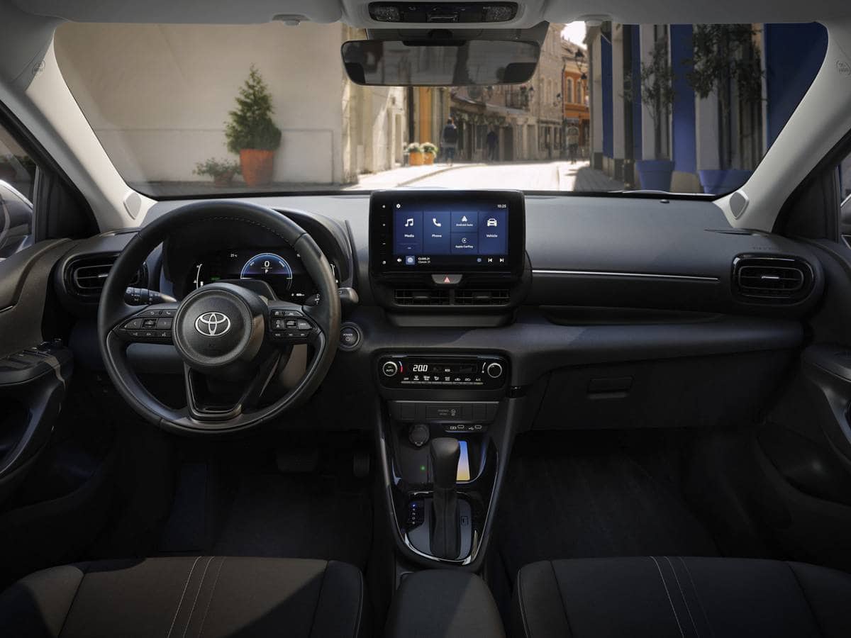Toyota Yaris 2026 interni