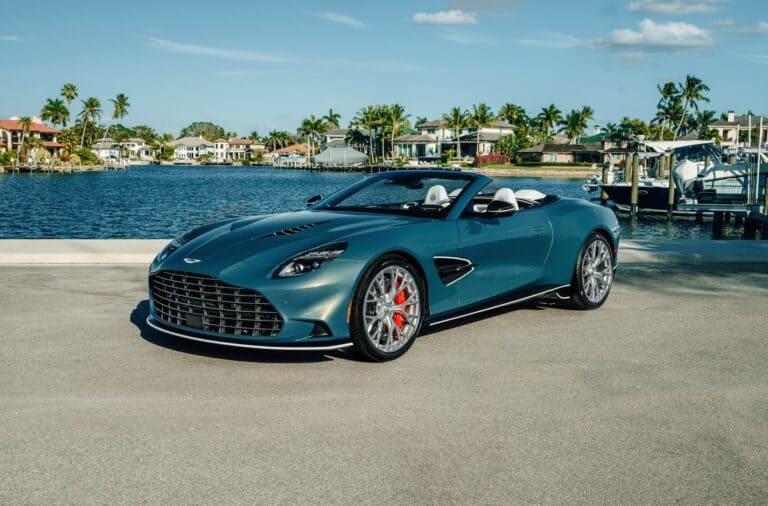 Aston Martin Vanquish Volante Wave Edition: un esemplare unico