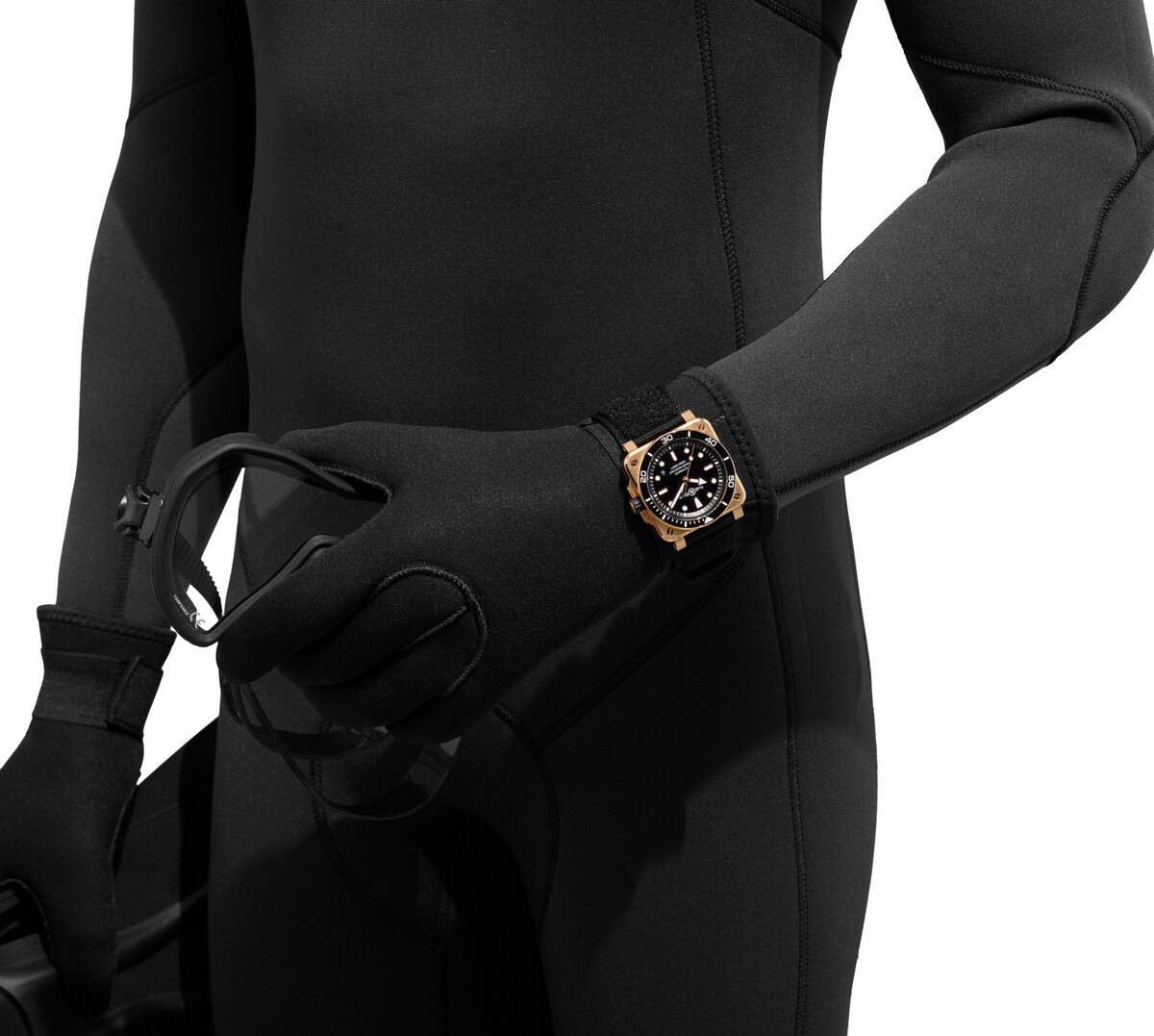 Il nuovo orologio Bell & Ross BR-03 Diver Black Bronze