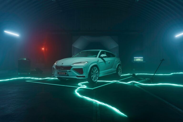 Brabus porta la firma 900 sulla Urus SE: due interpretazioni, Mint e Superblack