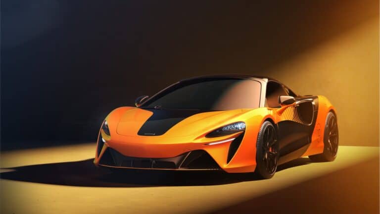McLaren Artura Spider MCL39 Championship Edition in soli dieci esemplari