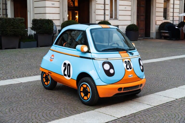 Microlino one-off tributo Porsche 917K: l’omaggio a Le Mans