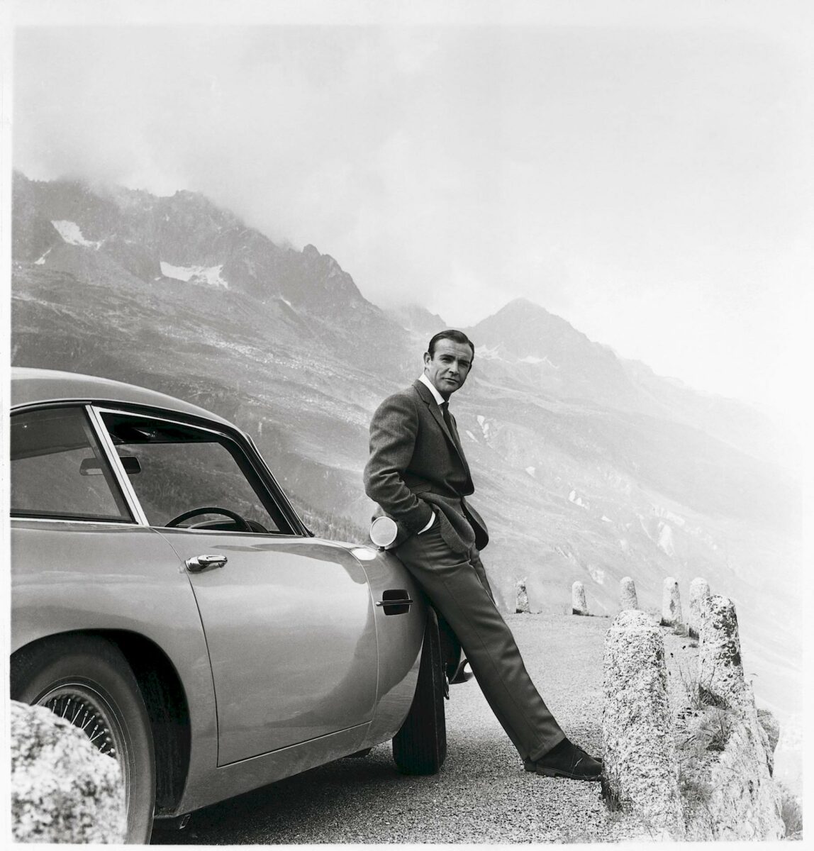 aston martin db5