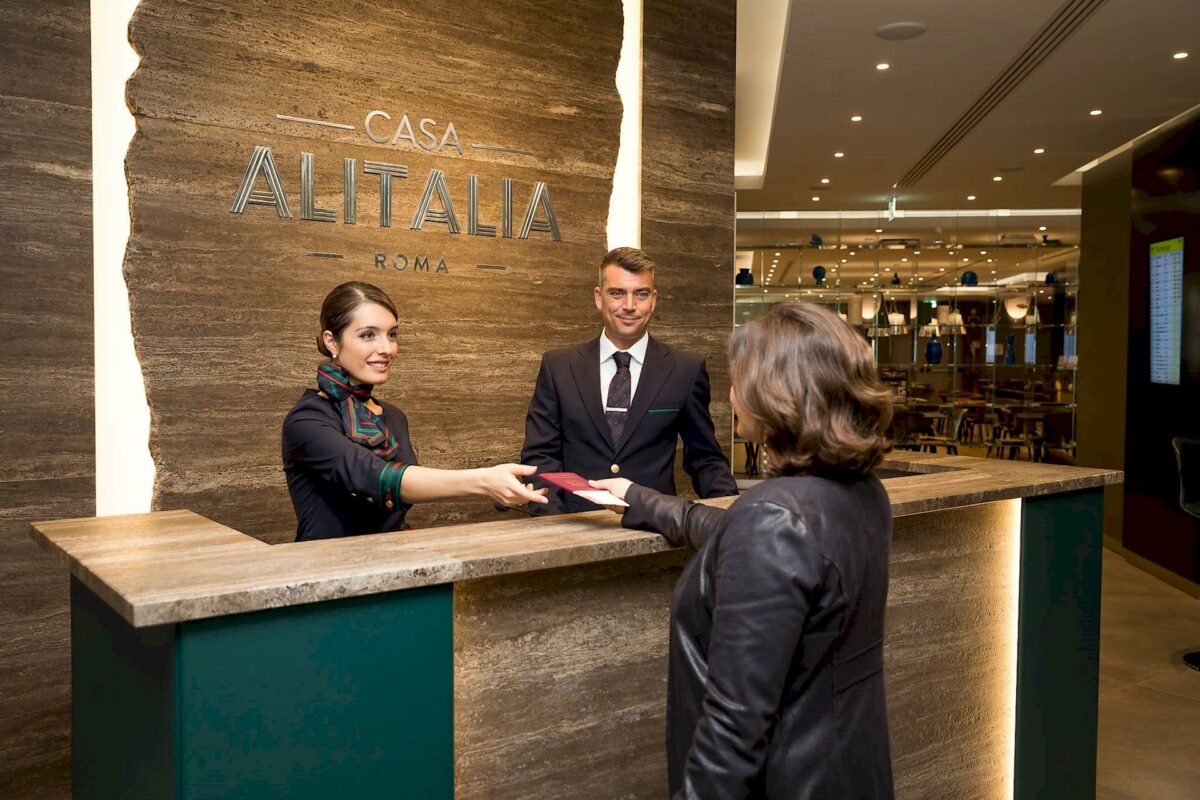 Alitalia nuove divise 2018