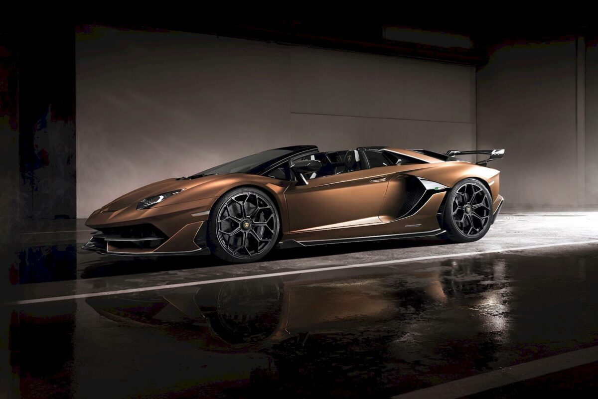 Lamborghini Aventador SVJ Roadster