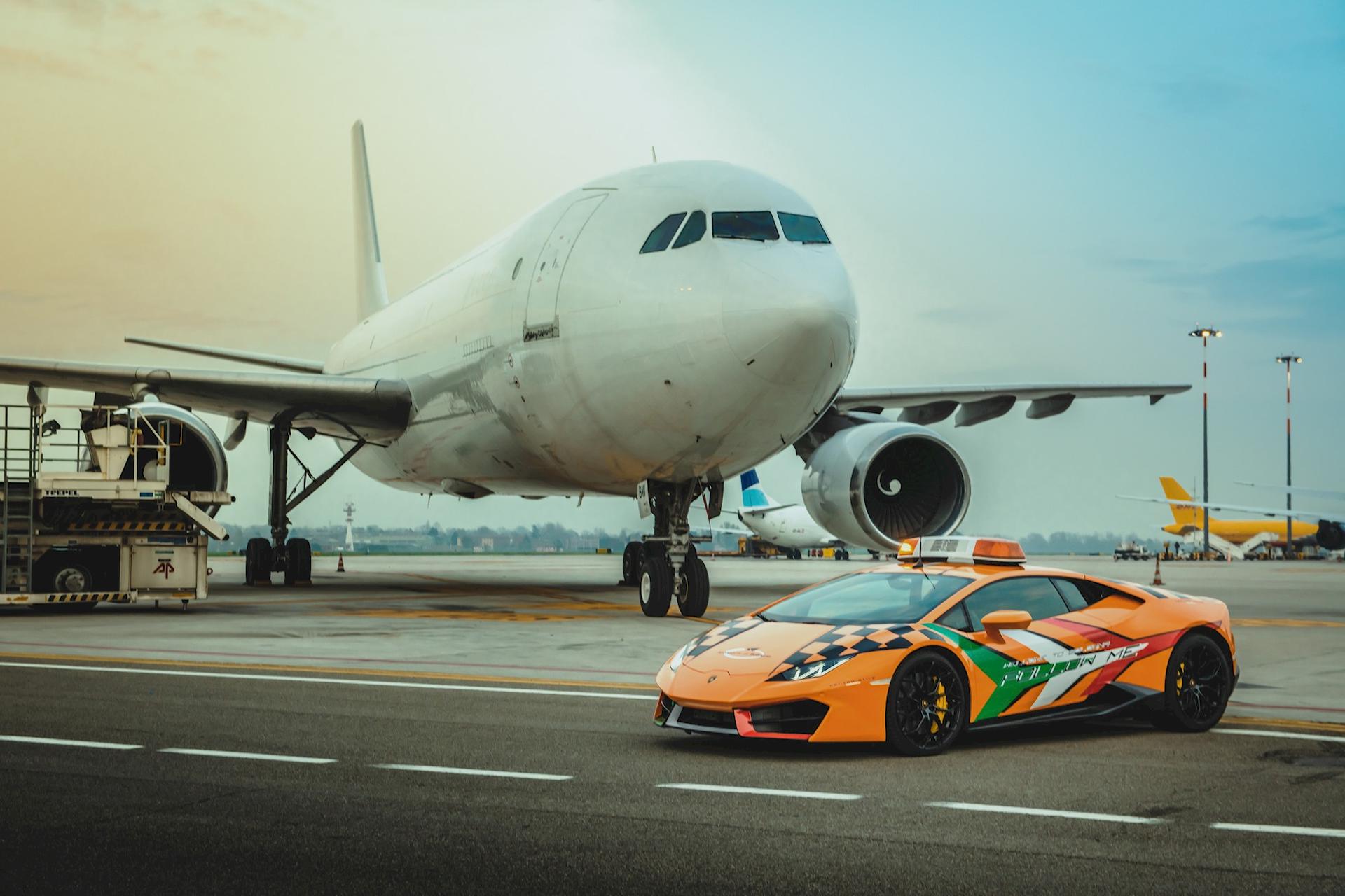 Lamborghini Huracan RWD Follow Me