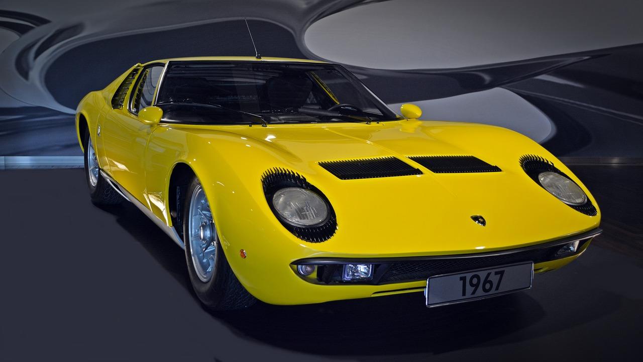 Lamborghini Miura Rendering