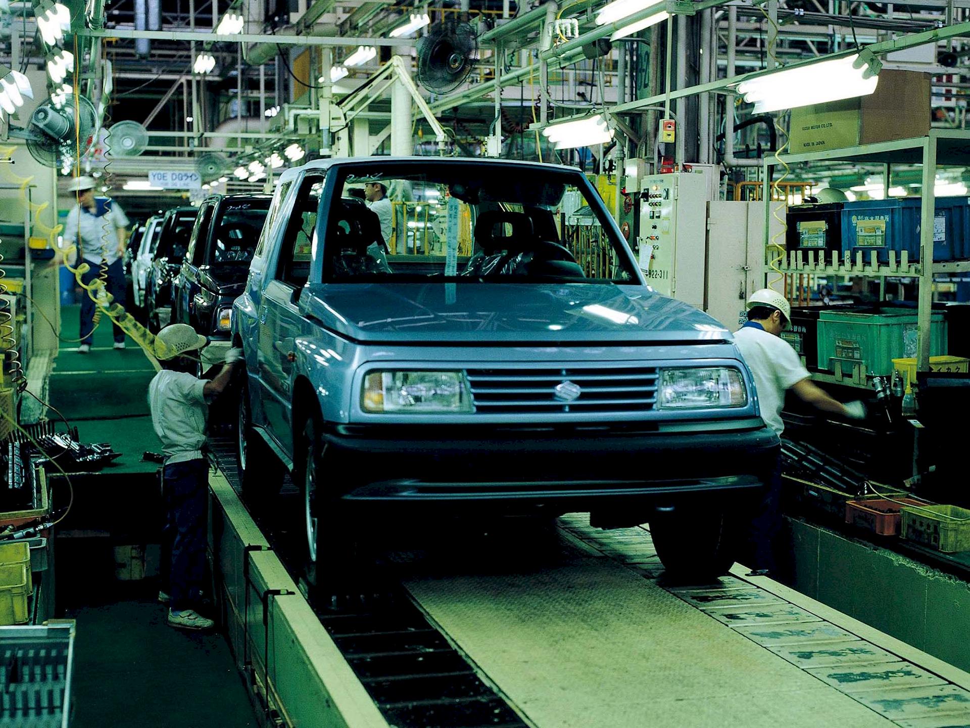Suzuki 100 anniversario 2020