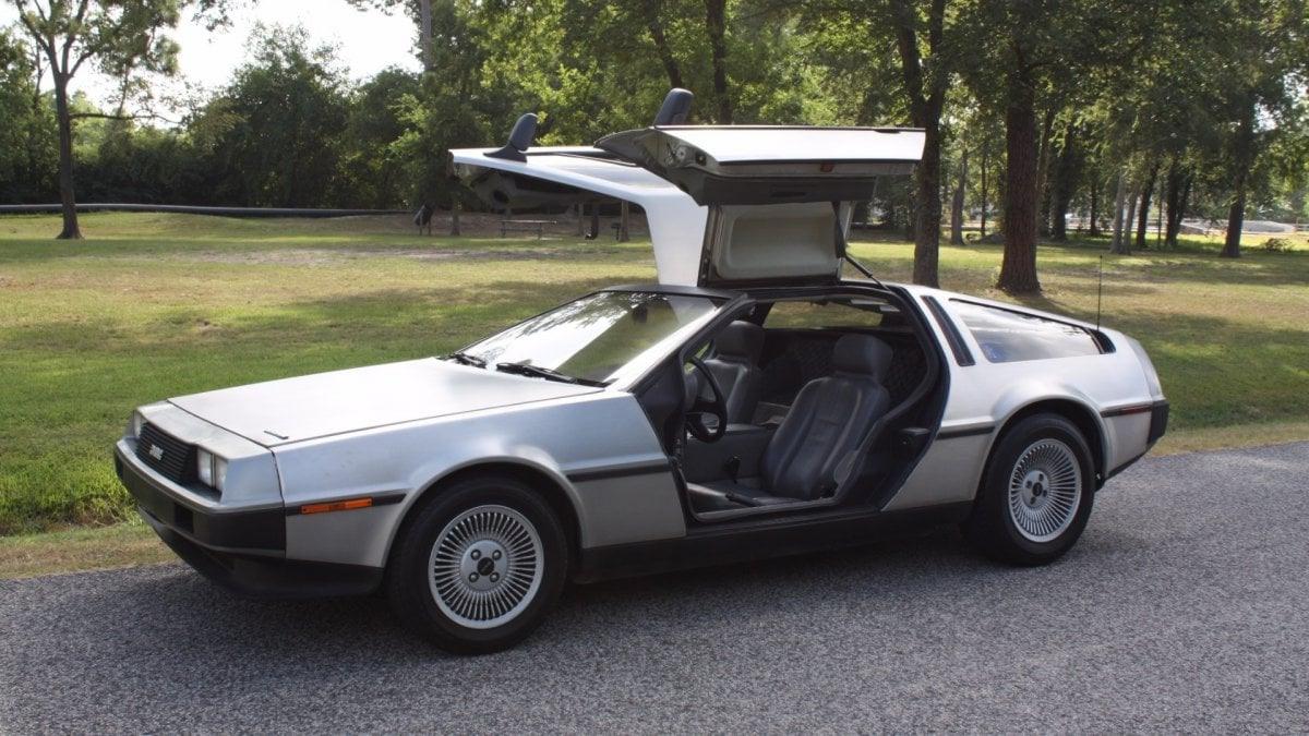 DMC DeLorean Rendering