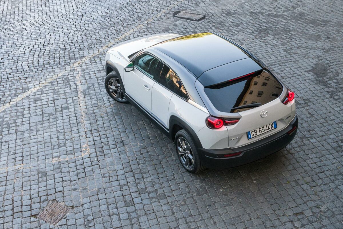 Nuova Mazda MX-30 2020