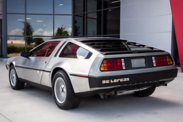 DeLorean DMC-12 posteriore