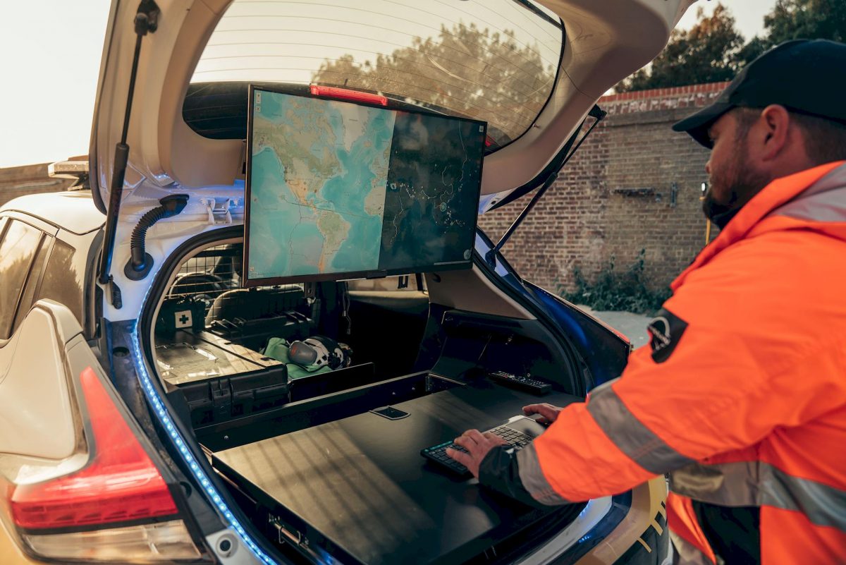 Nissan RE-LEAF