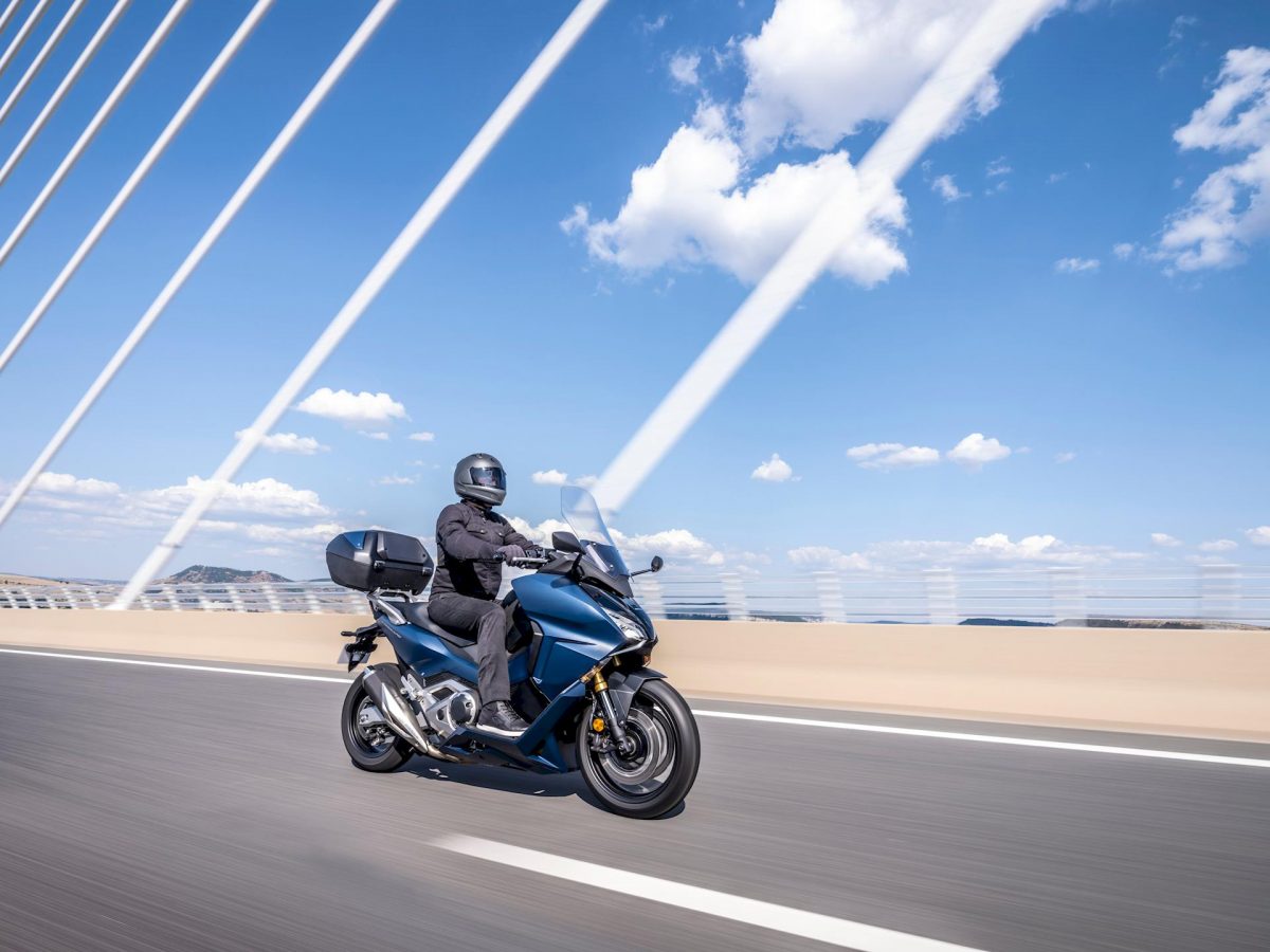 HONDA FORZA 750
