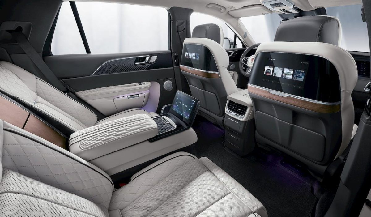 Hongqi-E-HS9