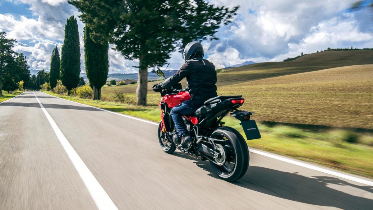 Nuova Yamaha Tracer 9 2021