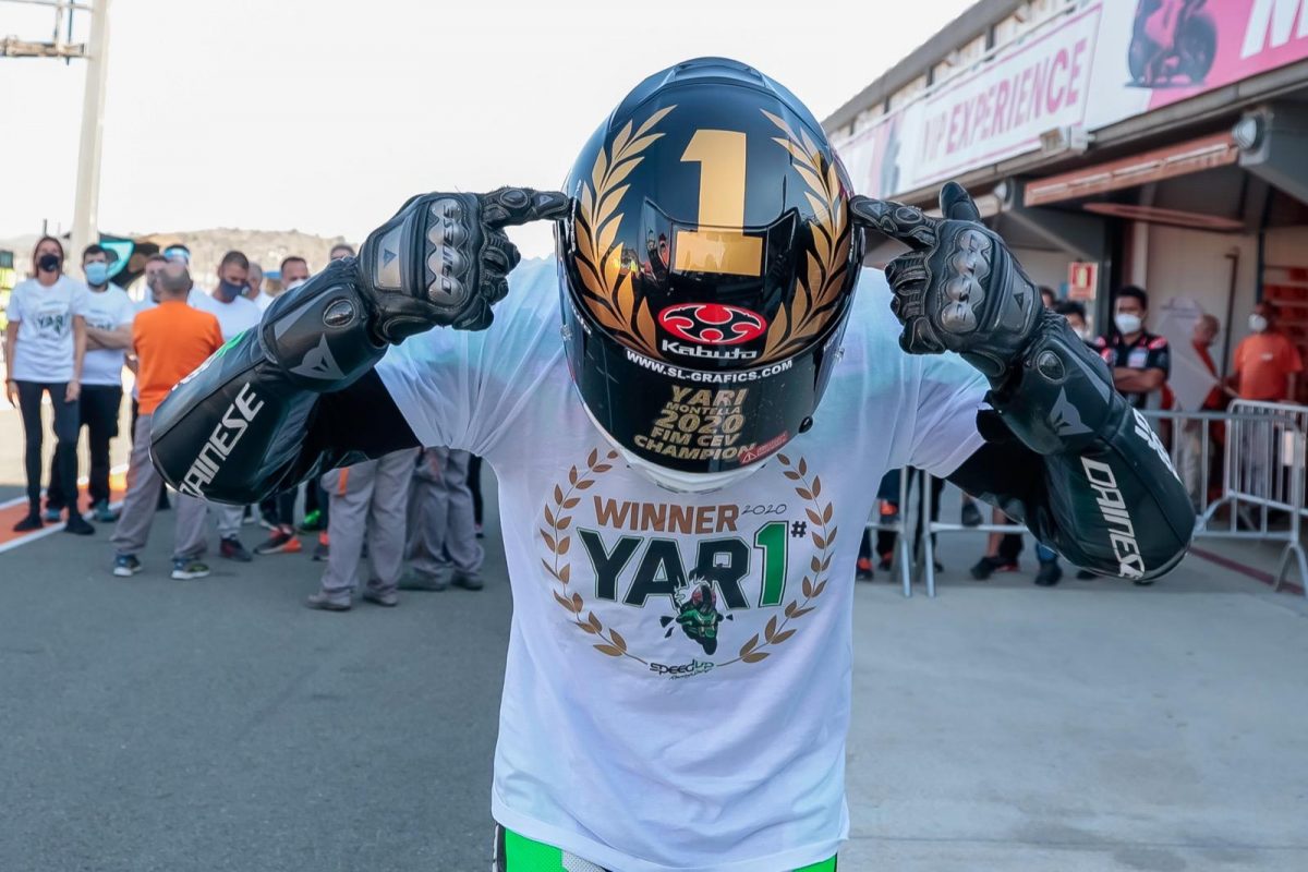 Casco moto Kabuto RT33