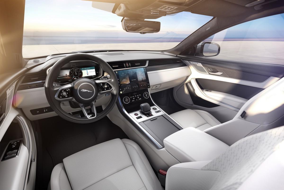 Nuova Jaguar XF 2021