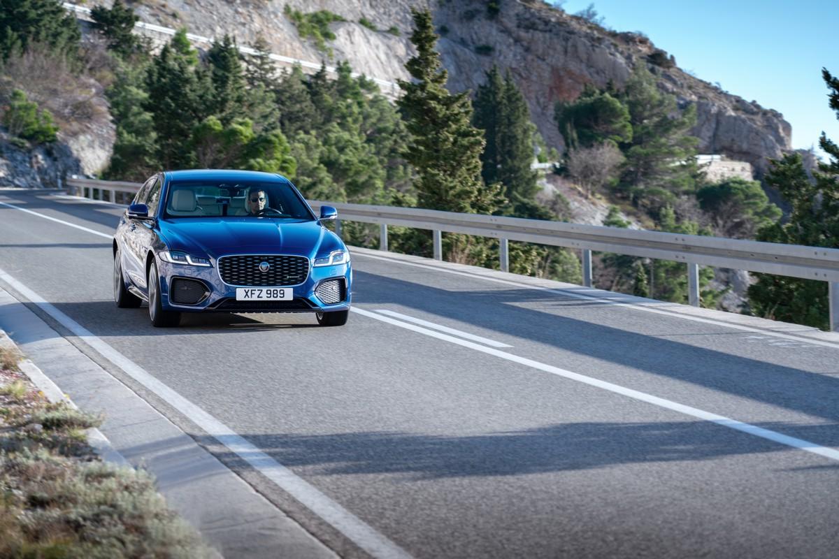 Nuova Jaguar XF 2021