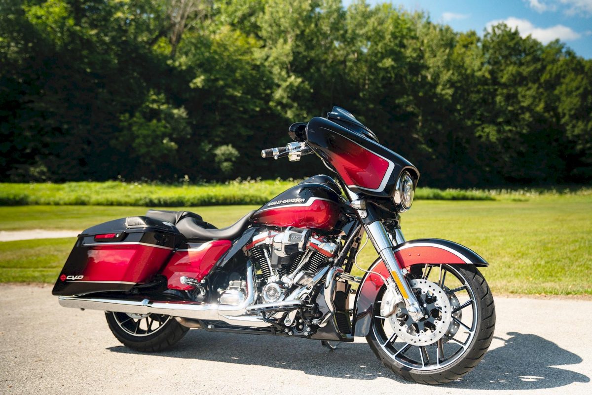 FLHXSE Harley-Davidson CVO Street Glide