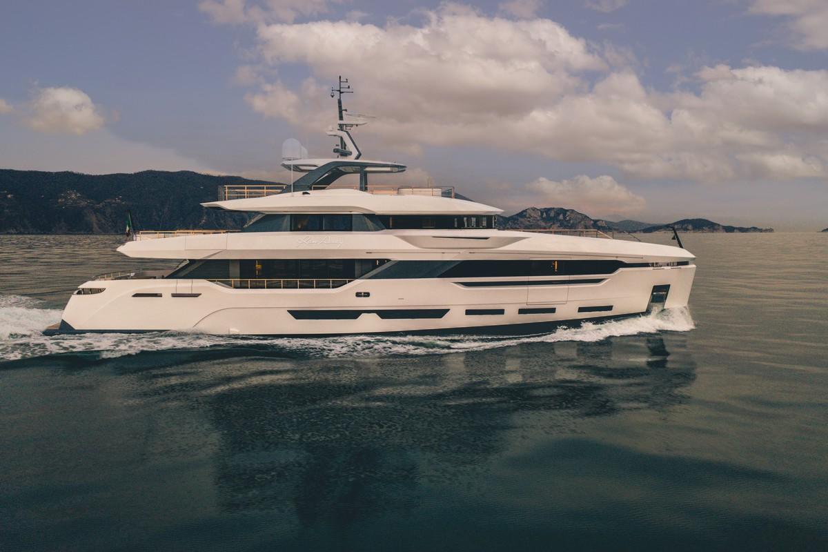 Baglietto CCN 37M Run Away