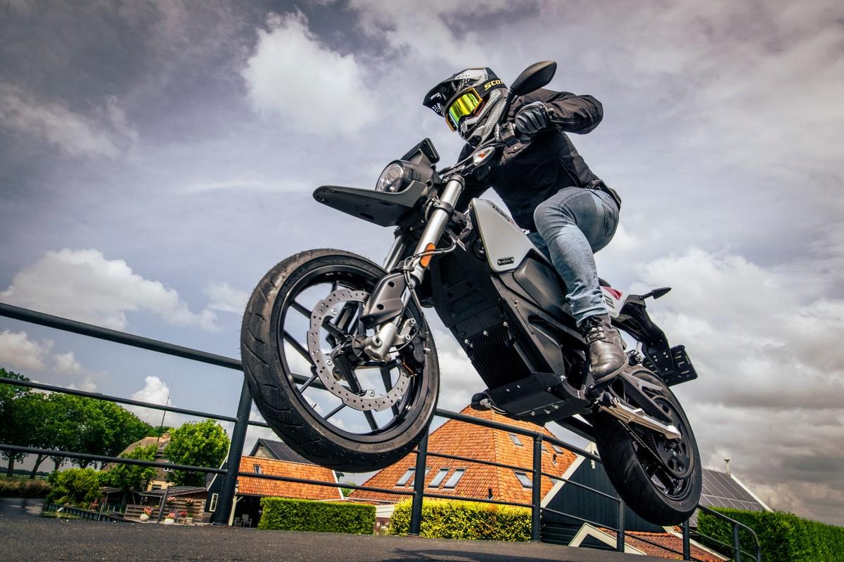 Zero Motorcycles FXE