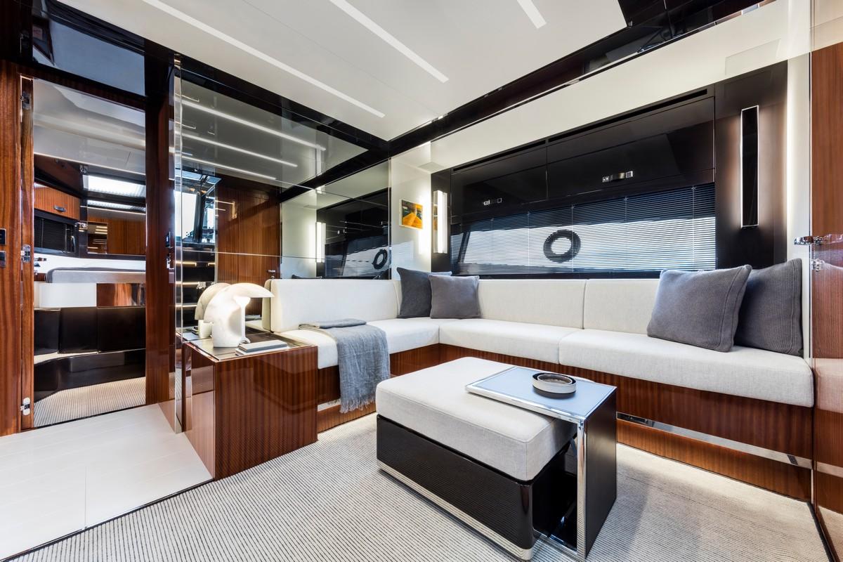 Riva 56 Rivale Hard Top