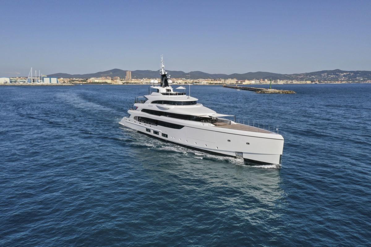 Benetti M/Y Triumph