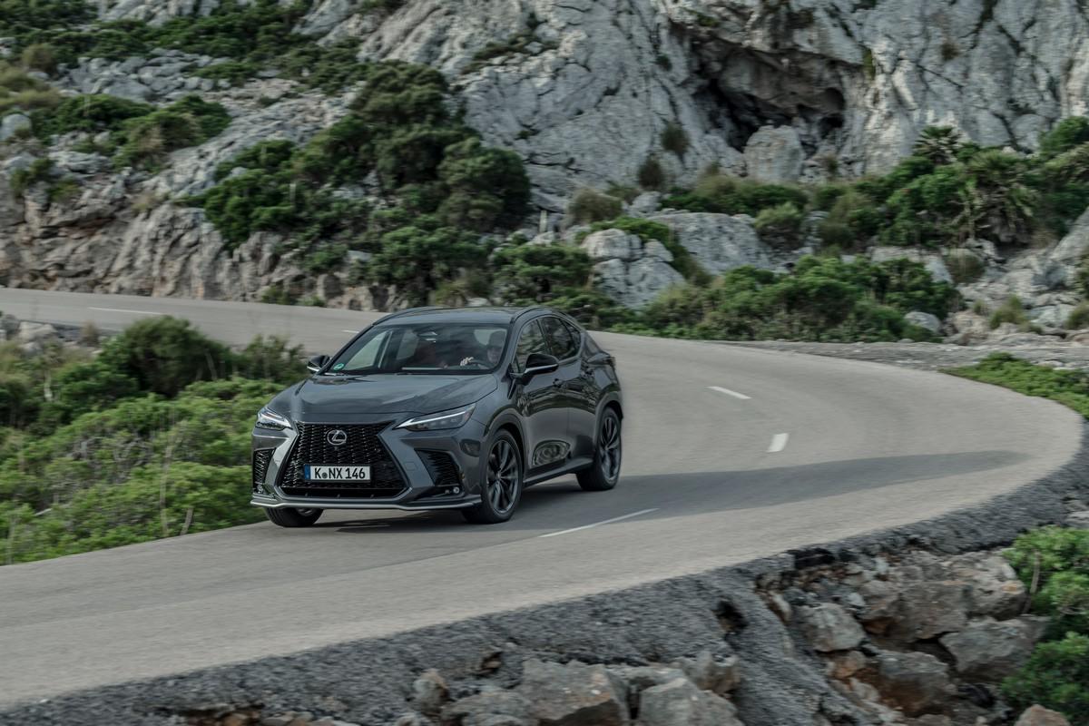 Nuova Lexus NX