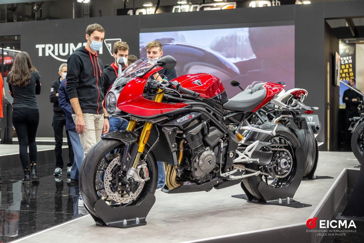 Triumph Speed Triple 1200 RR