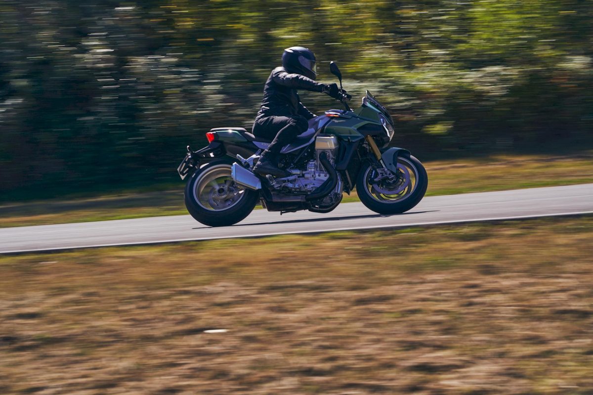 Moto Guzzi V100 Mandello