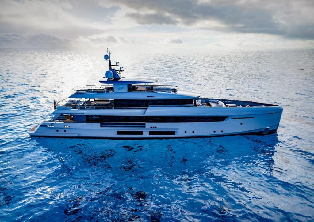 Tankoa superyacht T450