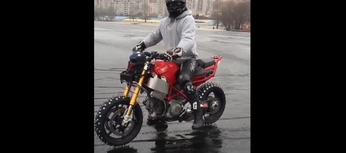 ruote chiodate moto