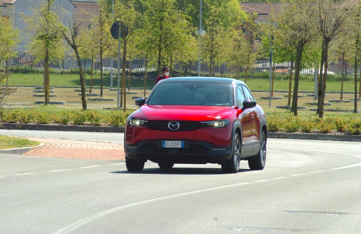 mazda mx 30