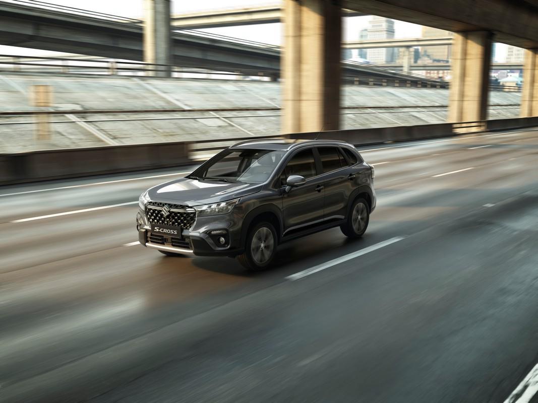 Nuova Suzuki S-Cross Hybrid