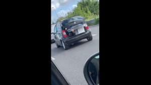 carico sporgente auto