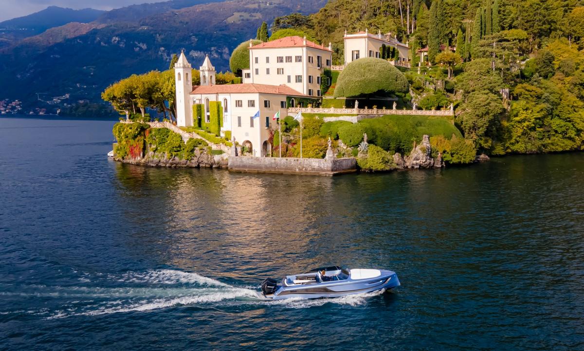 Occhilupo yacht Superbia 28