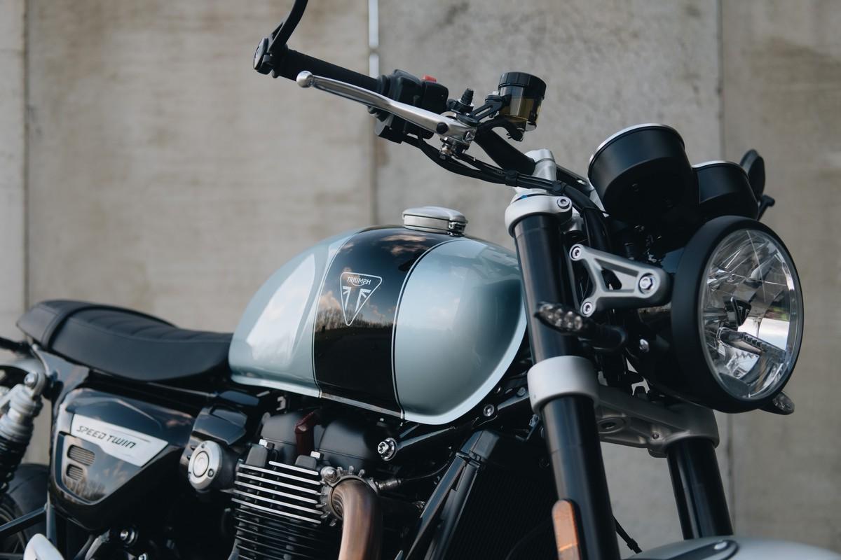 Triumph Speed Twin Breitling Limited Edition