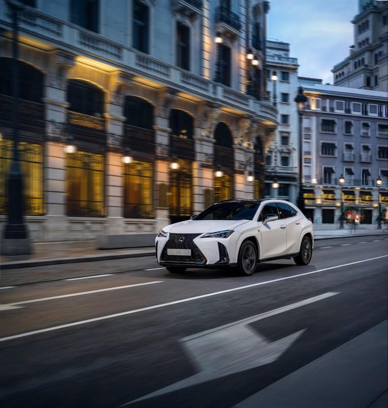 Lexus UX Hybrid