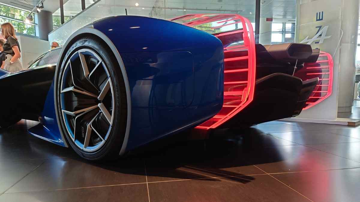 Alpine A4810
