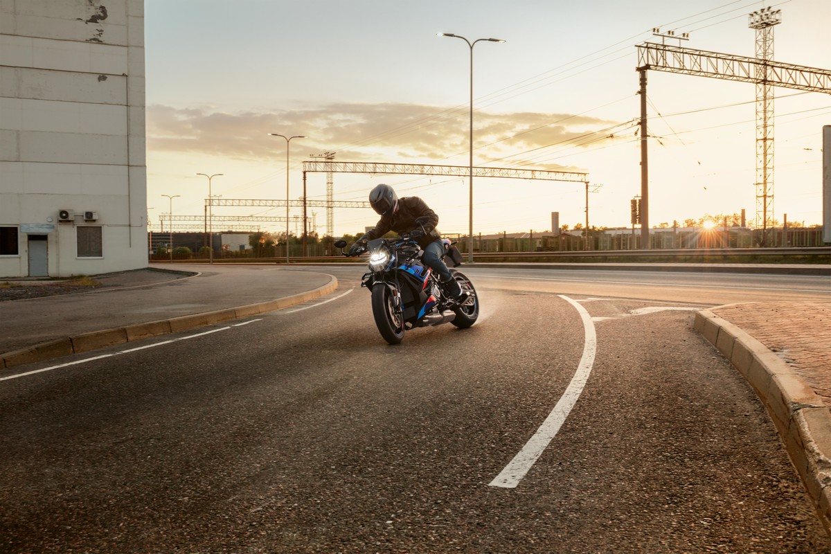 BMW M 1000 R 2023