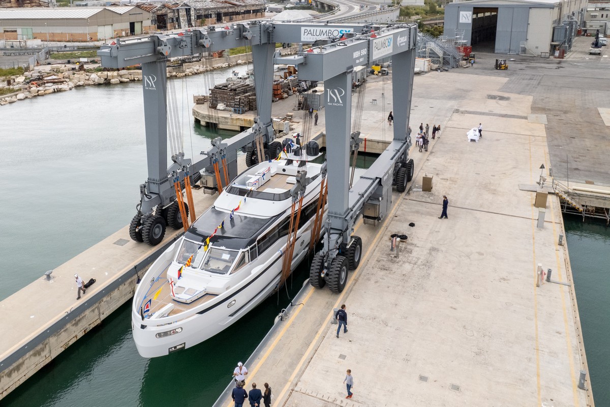 Extra Yachts X99 Fast
