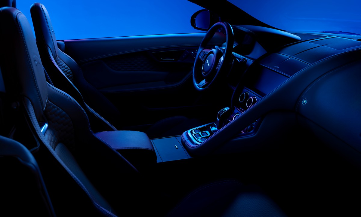 Jaguar F-Type 75