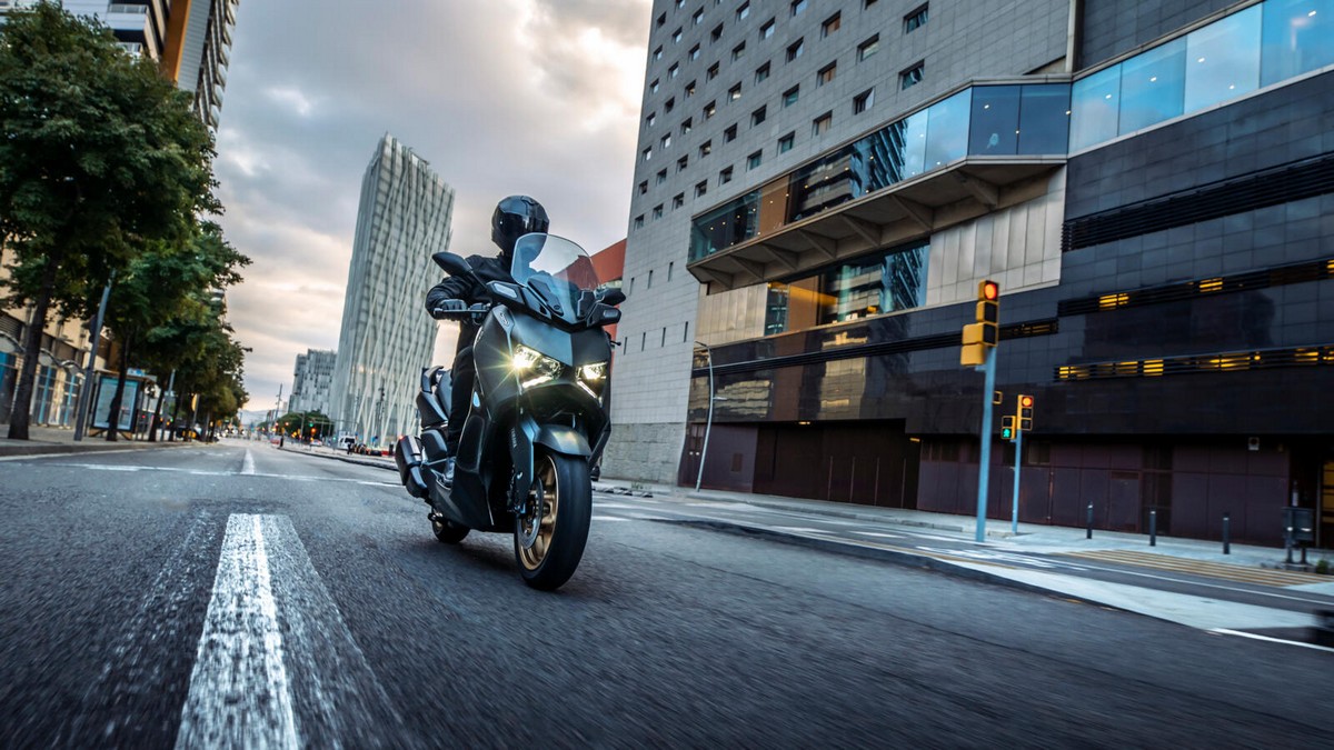 Yamaha XMAX 300 Tech MAX