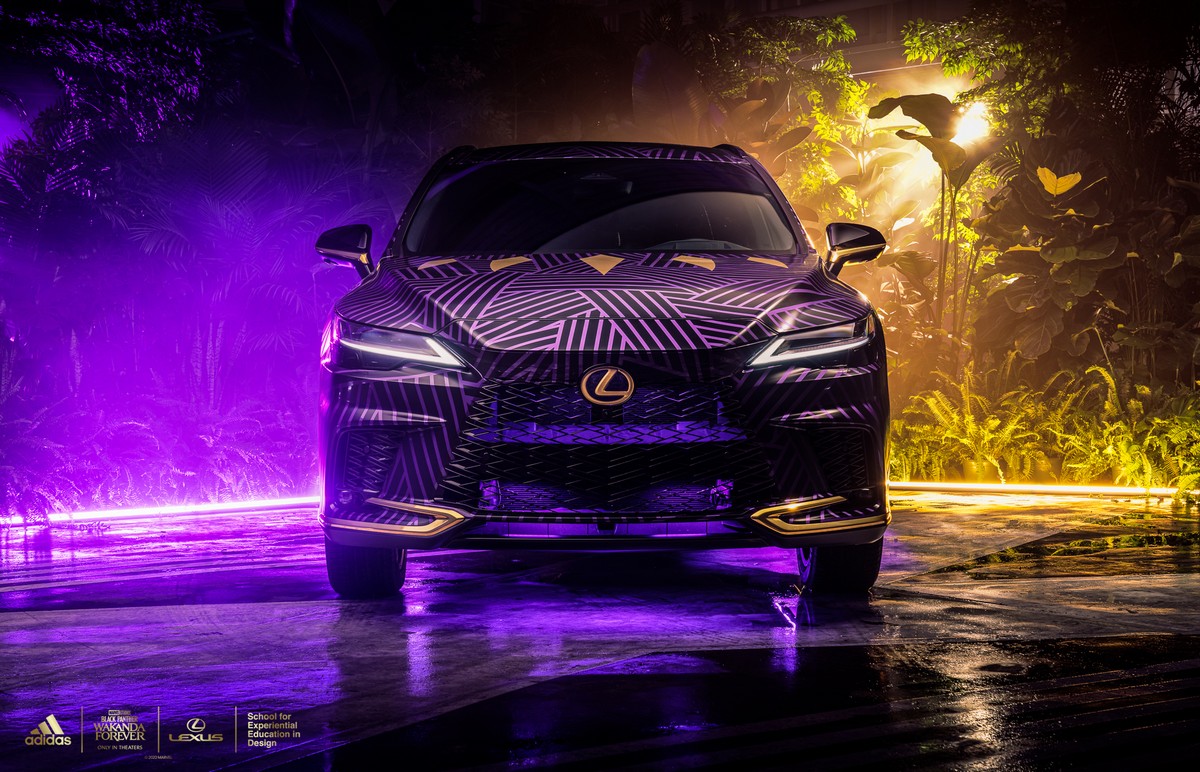 Lexus RX Black Panther Wakanda Forever